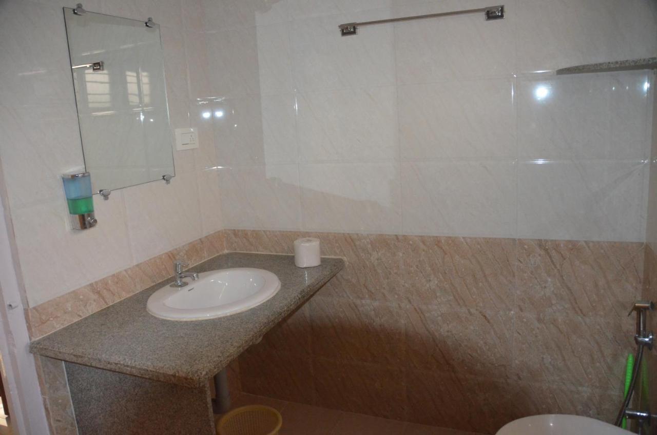 Arya Homestay Bougain Villa Gokarna  Exterior photo
